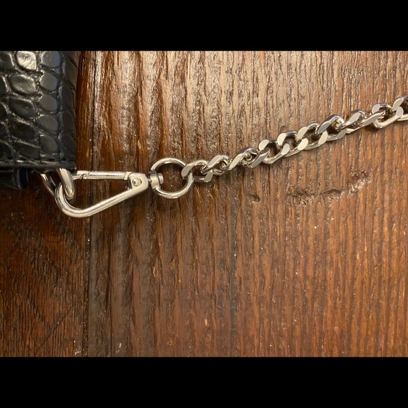 Black crocodile print shoulder purse - Picture 3 of 6